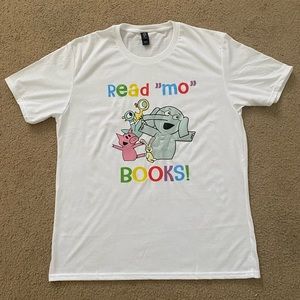 Mo Willems Teacher Tee (L)